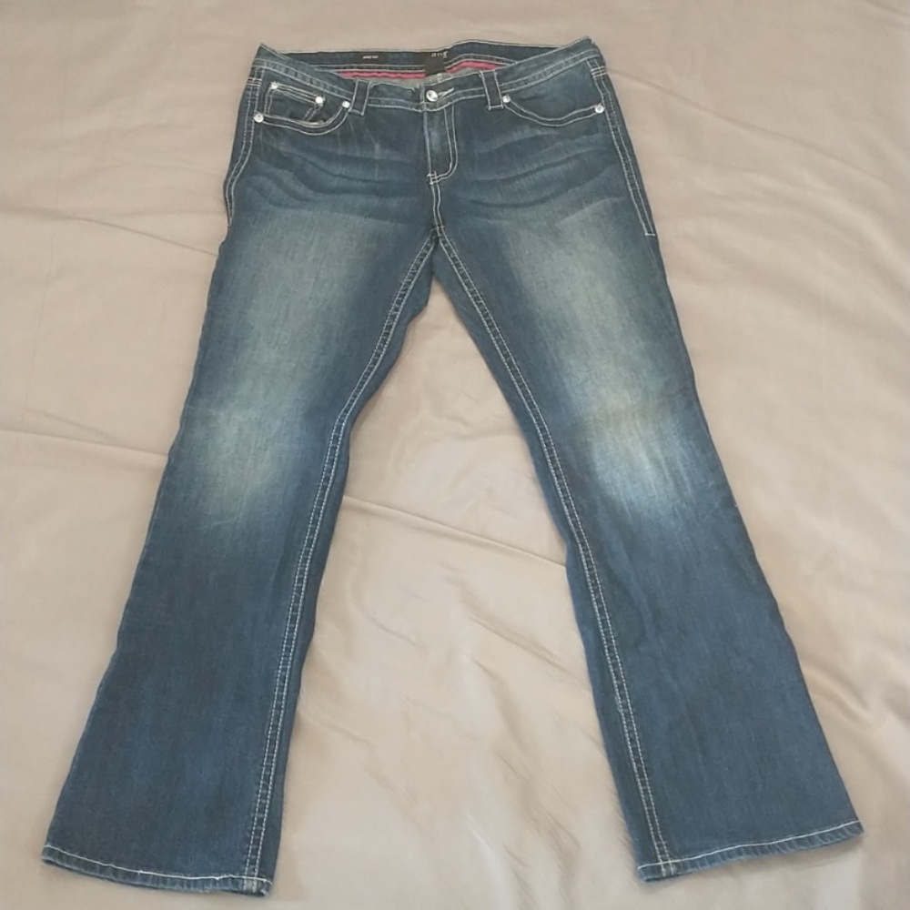 Ana bootcut jeans decorative back pockets